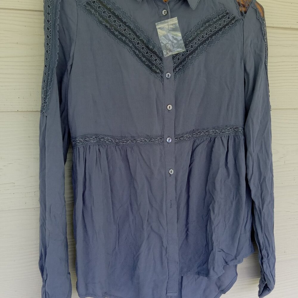 Free People"Wild Wind" Lace Button Down Shirt Sz XS Blue-Gray Boho New No Tags